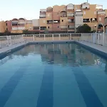 Perle Mediterraneenne Au Coeur Du Port De