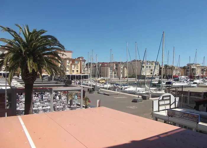 Perle Mediterraneenne Au Coeur Du Port De Gruissan Lejlighed