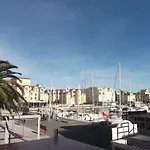 Apartment Perle Mediterraneenne Au Coeur Du Port De Gruissan