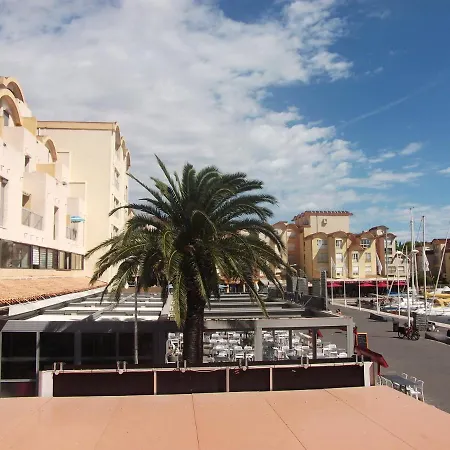Sur Le Port, Climatisation, Wifi, Piscine, Lave-linge Apartment