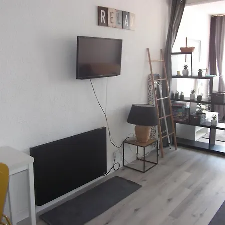 Sur Le Port, Climatisation, Wifi, Piscine, Lave-linge Apartment Gruissan