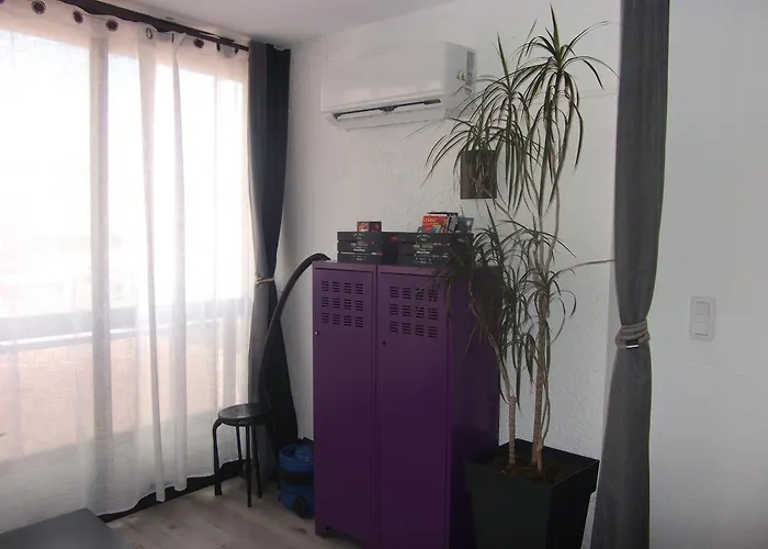 Sur Le Port, Climatisation, Wifi, Piscine, Lave-linge Appartement *