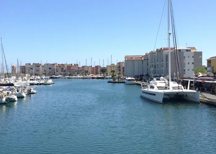 Appartement Sur Le Port, Climatisation, Wifi, Piscine, Lave-linge